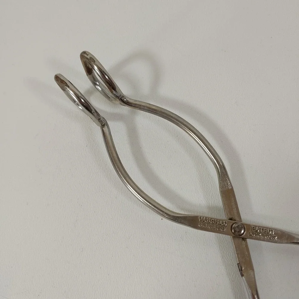 Vintage Vaughn Chicago Kitchen‎ Tongs 7.5